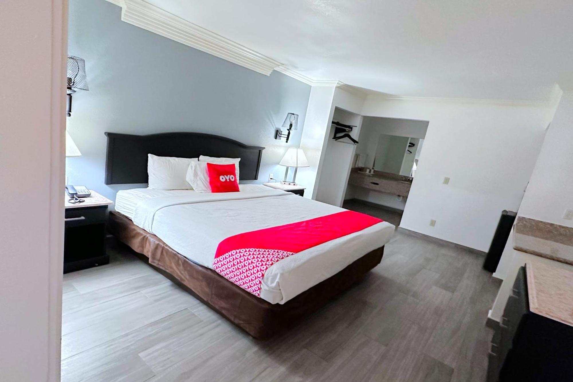 Three Rivers Executive Inn & Suites By Oyo Екстериор снимка