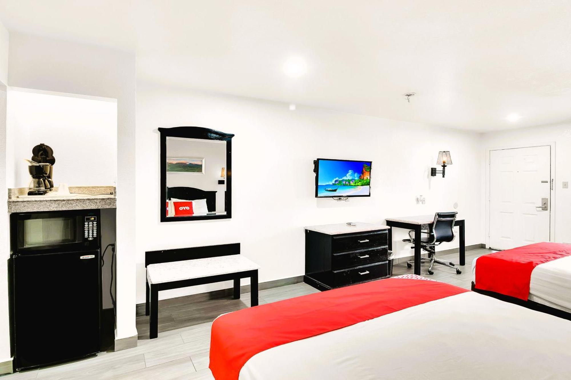 Three Rivers Executive Inn & Suites By Oyo Екстериор снимка
